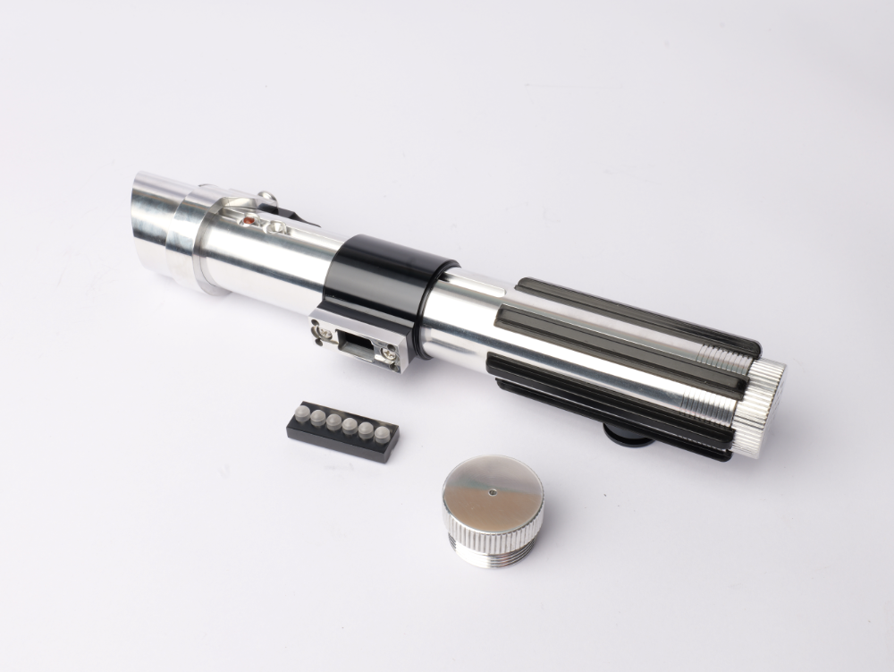 ELF Anakin AOTC Saber (Empty Installable Saber)