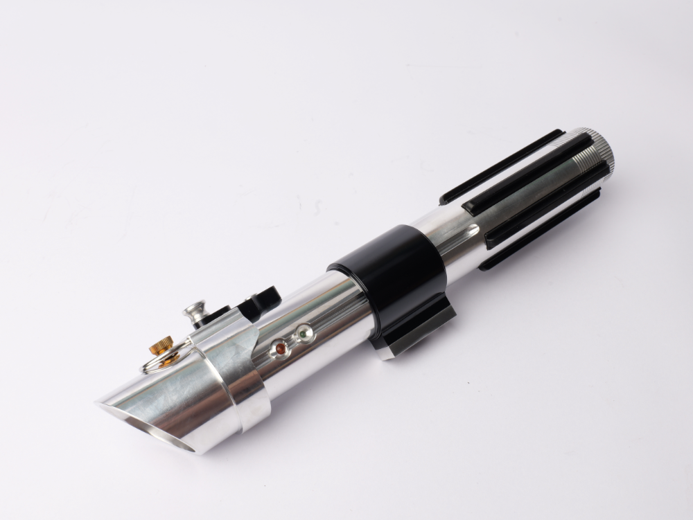 ELF Anakin AOTC Saber (Empty Installable Saber)
