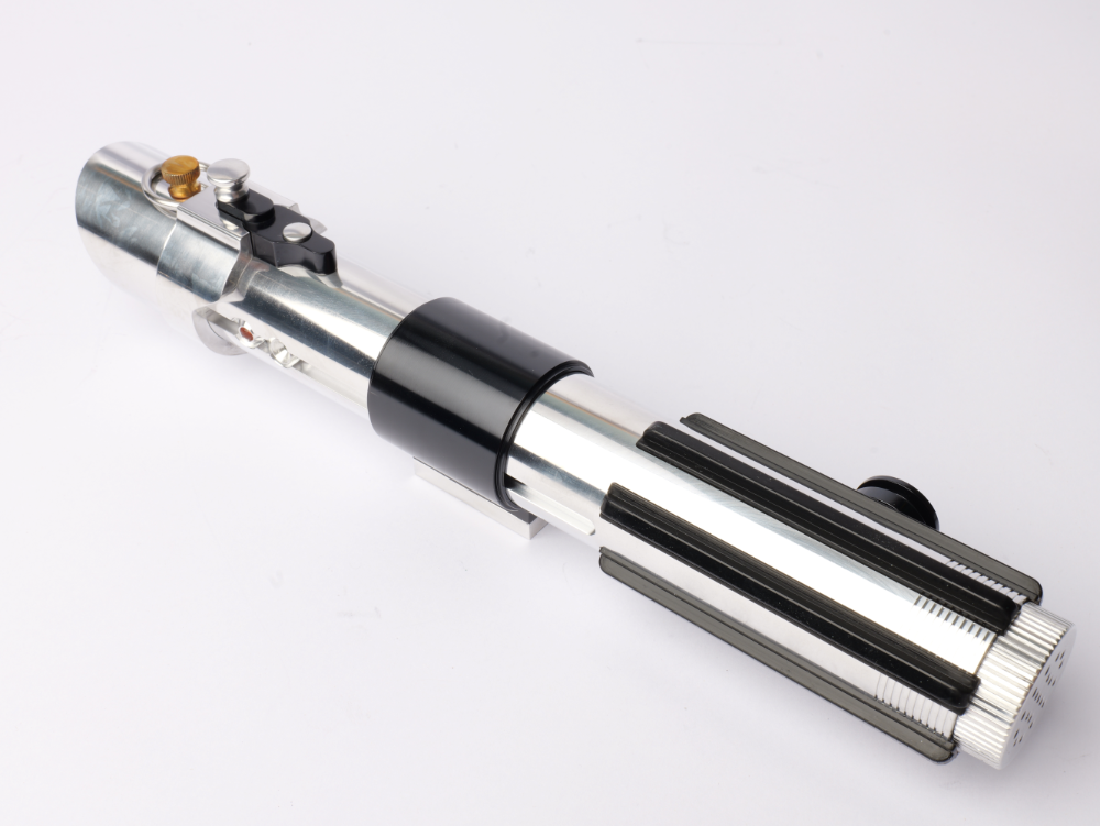 ELF Anakin AOTC Saber (Empty Installable Saber)
